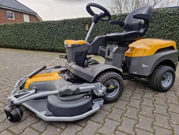 Stiga Park 900WX 2 cil. B&S motor 4 x4 St. bekr. NIEUW beschikbaar voor biedingen