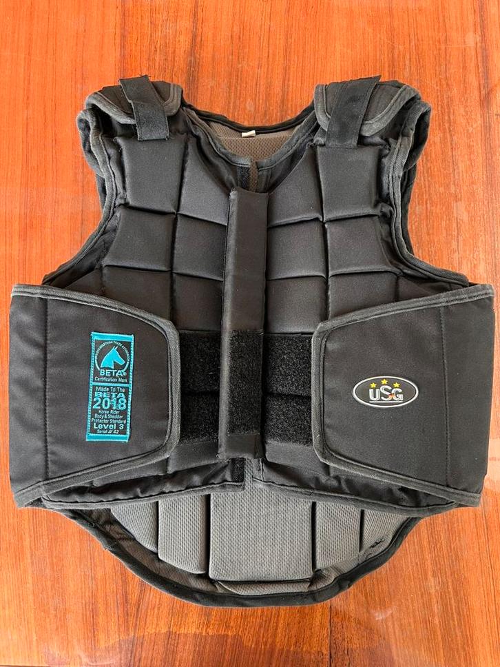 Bodyprotector tbv paardrijden merk USG kind Medium, Dieren en Toebehoren, Paarden en Pony's | Overige Paardenspullen, Zo goed als nieuw