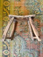 Oude houten kruk, Huis en Inrichting, Krukjes, Ophalen, Gebruikt, Hout