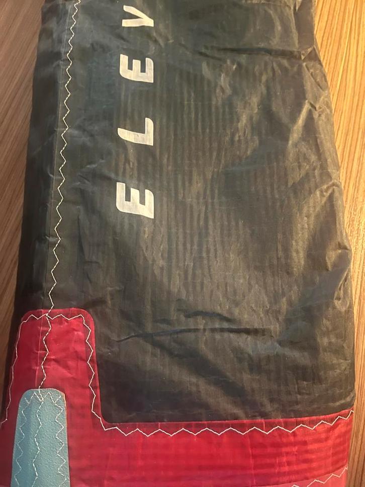 Eleveight XS V2 10m, Watersport en Boten, Kitesurfen, Zo goed als nieuw, Kitesurf-set, 10 m², Geen board, Ophalen of Verzenden