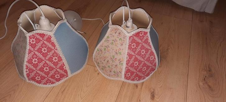 Vrolijke lampenkapjes 2x, Huis en Inrichting, Lampen | Lampenkappen, Zo goed als nieuw, Minder dan 25 cm, Rond, Ophalen of Verzenden