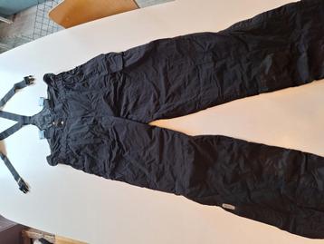 Skibroek L beschikbaar voor biedingen