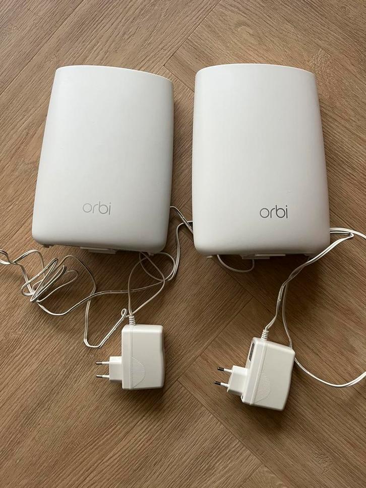 Netgear Orbi Router en Satelliet RBS50v2, Computers en Software, WiFi-versterkers, Gebruikt, Ophalen of Verzenden