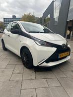 Toyota Aygo 1.0 VVT-i x-now ZEER NETTE STAAT, Auto's, Toyota, Voorwielaandrijving, Stof, Gebruikt, Euro 6