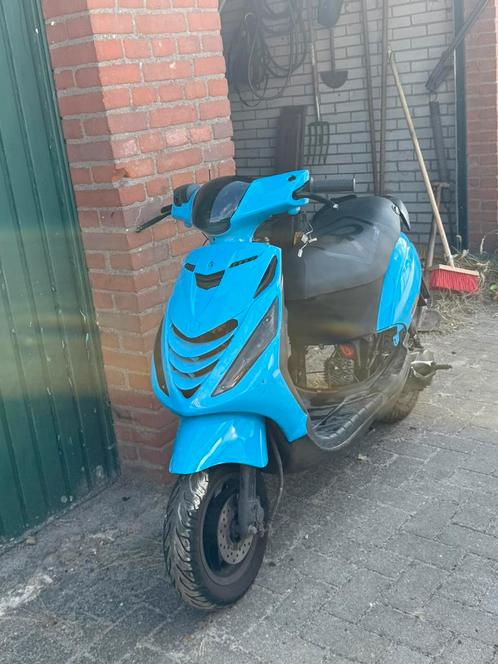 Zip 70 cc 2 takt, Fietsen en Brommers, Scooters | Piaggio, Zo goed als nieuw, Zip, Ophalen