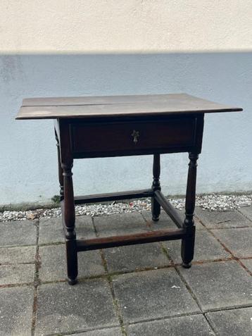 Oak Side Table, antiek eiken tafeltje 17e eeuw UK beschikbaar voor biedingen