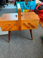 Antieke naaidoos, Ophalen of Verzenden, Zo goed als nieuw