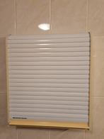 Medicijnkastje met kindersluiting., Ophalen, Gebruikt