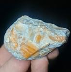 Calciet met ingegroeide kristallen edelsteen verzameling, Ophalen of Verzenden