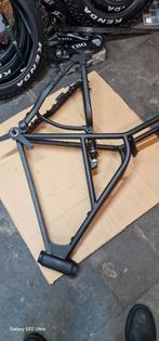 Frame fatbike v8, Diensten en Vakmensen