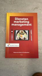 Wouter de Vries Jr. - Dienstenmarketingmanagement, Ophalen of Verzenden, Zo goed als nieuw, Wouter de Vries Jr.; Ton Borchert