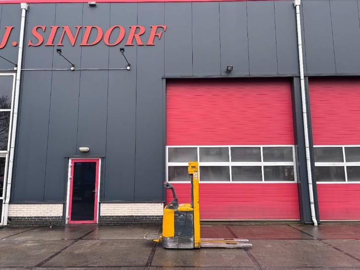 Jungheinrich WP 12S (bj 2002), Zakelijke goederen, Machines en Bouw | Heftrucks en Intern transport, Stapelaar, Elektrisch, 1000 tot 2000 kg