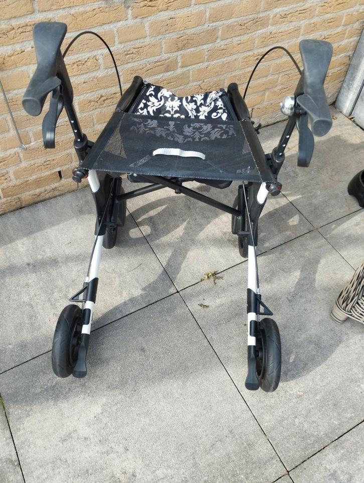 Mooie zgan topro troja G2 maat S kleur wit in perfecte staat, Diversen, Rollators, Zo goed als nieuw, Lichtgewicht, Opvouwbaar