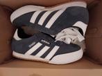 Adidas sneakers, Ophalen, Nieuw, Grijs, Sneakers of Gympen
