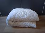 Lits-jumeaux jumeaux dekbed 240x220 cm in zeer nette staat, Huis en Inrichting, Slaapkamer | Beddengoed, Ophalen, Wit, Tweepersoons