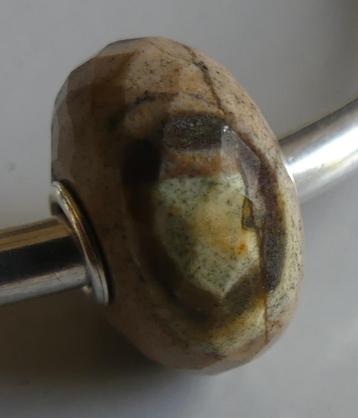 Trollbeads PRACHTIGE EDELSTEEN  **NIEUW** beschikbaar voor biedingen