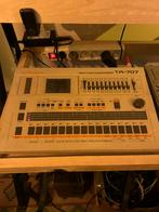Roland TR-707, Muziek en Instrumenten, Ophalen of Verzenden, Zo goed als nieuw, 61 toetsen, Roland