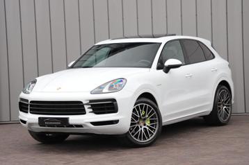 Porsche Cayenne 3.0 E-Hybrid | 462PK | Pano | Adaptief-onder beschikbaar voor biedingen
