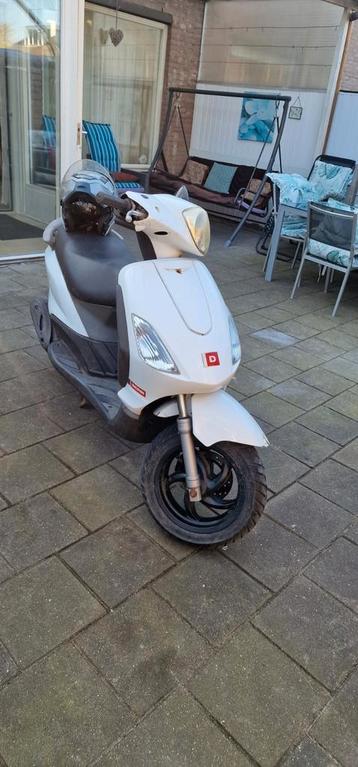 Piaggio fly derbi boulevard editie!!! beschikbaar voor biedingen