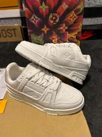 Louis Vuitton Runner sneakers wit nieuw!, Ophalen, Nieuw, Wit, Sneakers of Gympen