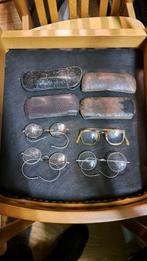 4 Authentieke Brilletjes met Metalen Etuis, Antiek en Kunst, Ophalen of Verzenden