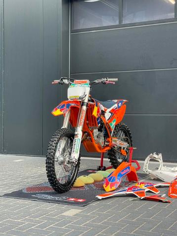 Crossmotor KTM Sxf 250cc 4 takt beschikbaar voor biedingen