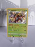 Rillaboom sv006/sv122 shining fates, Hobby en Vrije tijd, Verzamelkaartspellen | Pokémon, Nieuw, Foil, Ophalen of Verzenden, Losse kaart