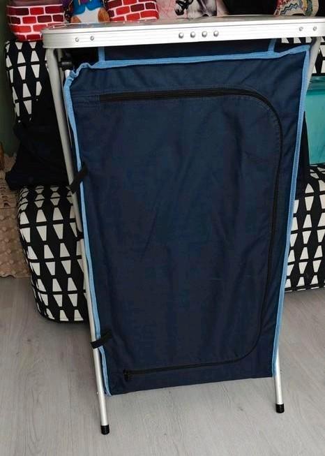 Campingkast - Handig voor op de camping! Kampeerkast, Caravans en Kamperen, Kampeeraccessoires, Gebruikt, Ophalen of Verzenden