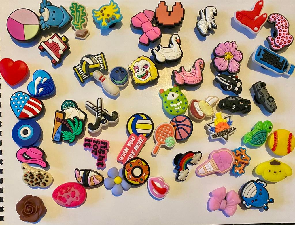 Gekleurde Jibbitz Schoenbedels Set voor Crocs (50 stuks), Hobby en Vrije tijd, Feestartikelen, Nieuw, Overige, Ophalen of Verzenden