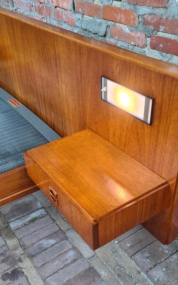 Vintage, design bed. Jaren 60. In erg mooie staat! beschikbaar voor biedingen