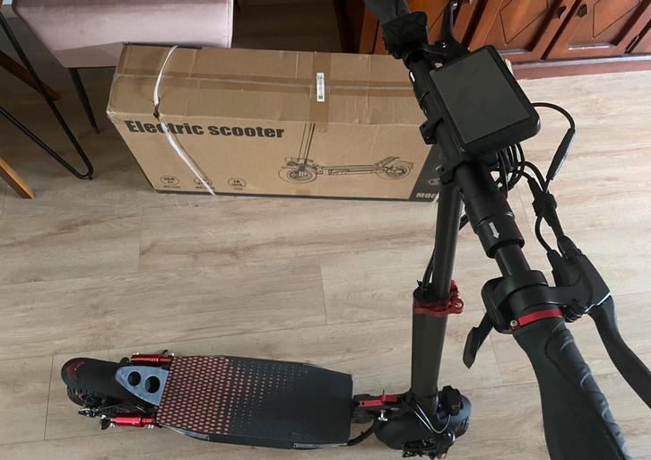 ‼️Afgeprijsd 375€‼️Nieuw Kepow T4-Pro/ tot 40km /tot 40km/u, Fietsen en Brommers, Steps, Zo goed als nieuw, Elektrische step (E-scooter)