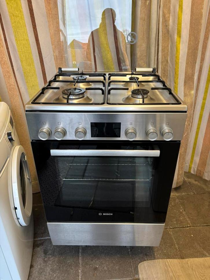 Bosch RVS Gasfornuis - Elektrische Oven - Schoon - Werkt Top, Witgoed en Apparatuur, Fornuizen, Gebruikt, Vrijstaand, Gas, 4 kookzones