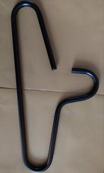 4 Stevige Zwarte Metalen Kledinghangers, Ophalen, Gebruikt, Overige typen, Minder dan 100 cm