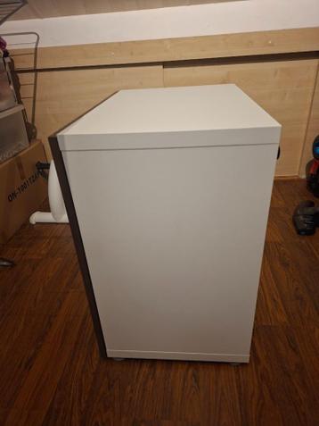 IKEA Besta kast – houtlook deur & witte kast - afbeelding 5