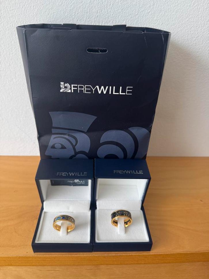 Frey Wille Gouden Enamel Ringen Set - Limited Edition, Sieraden, Tassen en Uiterlijk, Ringen, Zo goed als nieuw, Dame, 18 tot 19
