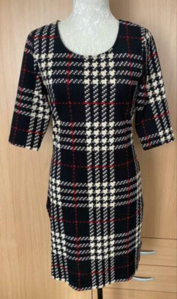 Smashed Lemon jurk maat 38 [v], Kleding | Dames, Jurken, Zo goed als nieuw, Maat 38/40 (M), Zwart, Boven de knie, Ophalen of Verzenden