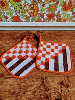 Niewe vintage pannenlappen jaren 70 oranje, Huis en Inrichting, Keuken | Textiel, Ophalen of Verzenden, Zo goed als nieuw