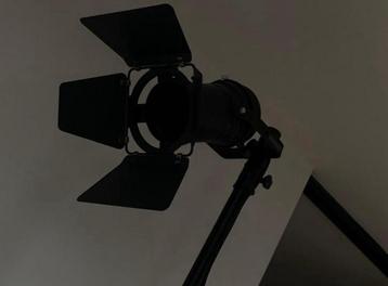 Black spot light beschikbaar voor biedingen