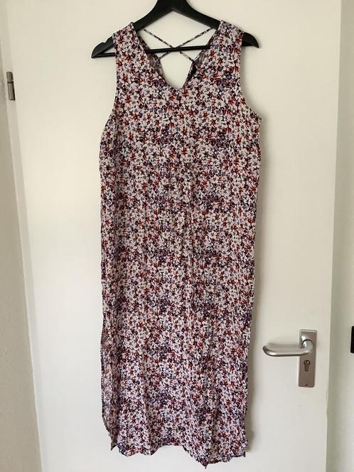 Zomerjurk van Vero Moda, maat XL, Kleding | Dames, Jurken, Zo goed als nieuw, Maat 46/48 (XL) of groter, Onder de knie, Ophalen of Verzenden