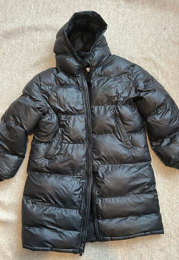 Nike Therma-FIT donsjas ZGAN! beschikbaar voor biedingen