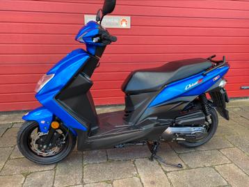 Zeer mooie Sym orbit 3 euro 4 Bj 2019 slechts 5000 km 45km beschikbaar voor biedingen