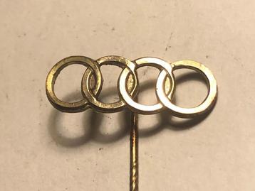 Metalen AUDI MERKEMBLEEM AUTOMOBIEL Speld (Metaalkleur). beschikbaar voor biedingen