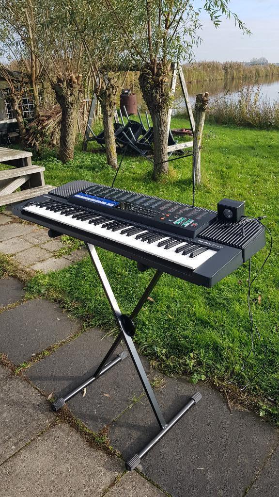 Casio Tone Bank Keyboard CT-670 (5 octaven), Muziek en Instrumenten, Keyboards, Gebruikt, 61 toetsen, Casio, Met standaard, Midi-aansluiting