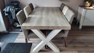 Eettafel Lynn beschikbaar voor biedingen