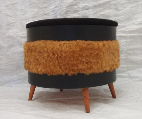 Vintage Boho Retro Funky Poef  Voetenbankje, Huis en Inrichting, Banken | Voetenbanken en Poefen, Gebruikt, Minder dan 50 cm, Minder dan 50 cm