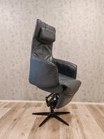 De Toekomst Twice sta op stoel relax fauteuil op accu, Huis en Inrichting, Gebruikt, Minder dan 75 cm, Leer, Ophalen of Verzenden