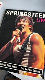 Springsteen live  boek uit 1984 in goede staat, Artiest, Ophalen of Verzenden, Zo goed als nieuw