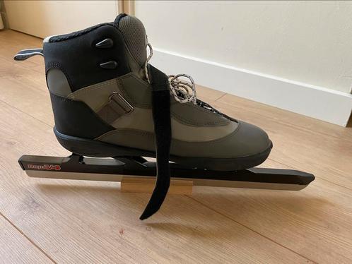 Raps voltage xt v4 soft boot schaats mt 47, Sport en Fitness, Schaatsen, Zo goed als nieuw, Combinoren, Raps, Ophalen