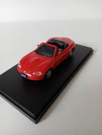 Mazda MX5 nieuw in de box uit de vitrine., Hobby en Vrije tijd, Modelauto's | 1:43, Ophalen of Verzenden, Nieuw, Auto, Overige merken