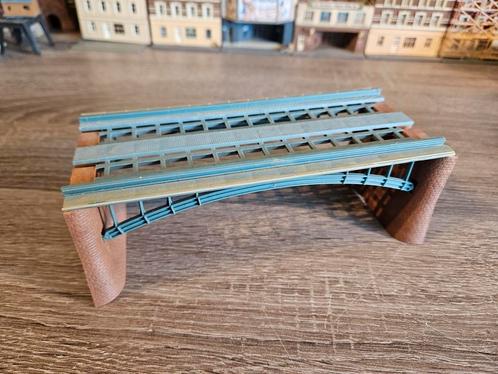 Dubbelspoor brug 17 cm N spoor trein 1:160, Hobby en Vrije tijd, Modeltreinen | N-Spoor, Gebruikt, Brug, Tunnel of Gebouw, Gelijkstroom of Wisselstroom